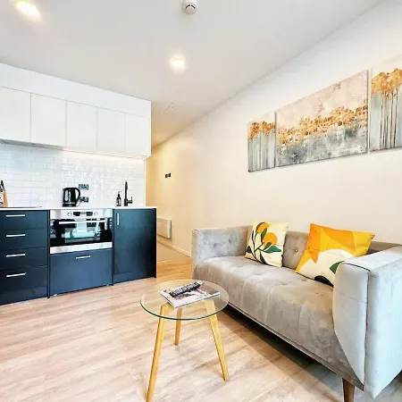 Central Location Cozy Studio With Pool Gym & Sauna Nearby Skytower